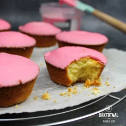 BrandNewCake Fondant Glazuur Roze 300g